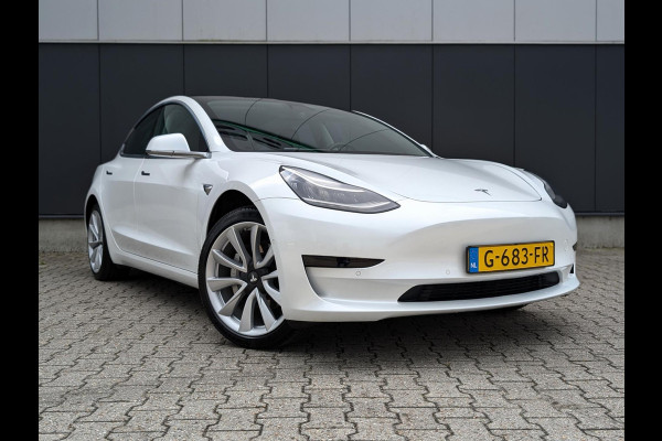 Tesla Model 3 Standard RWD Plus 60 kWh PANO LEDER AUTOPILOT