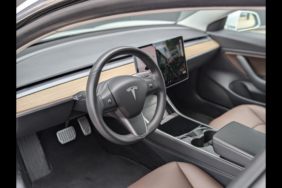 Tesla Model 3 Standard RWD Plus 60 kWh PANO LEDER AUTOPILOT