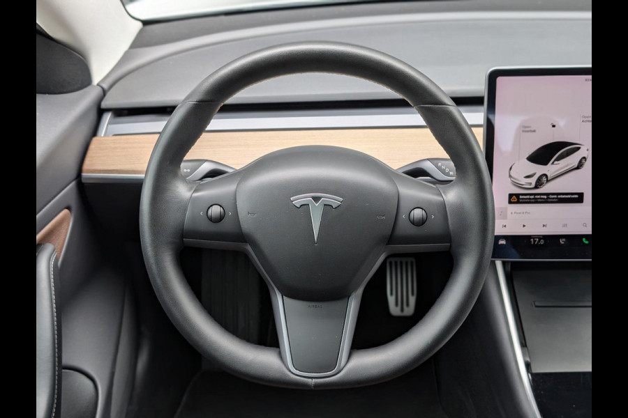 Tesla Model 3 Standard RWD Plus 60 kWh PANO LEDER AUTOPILOT