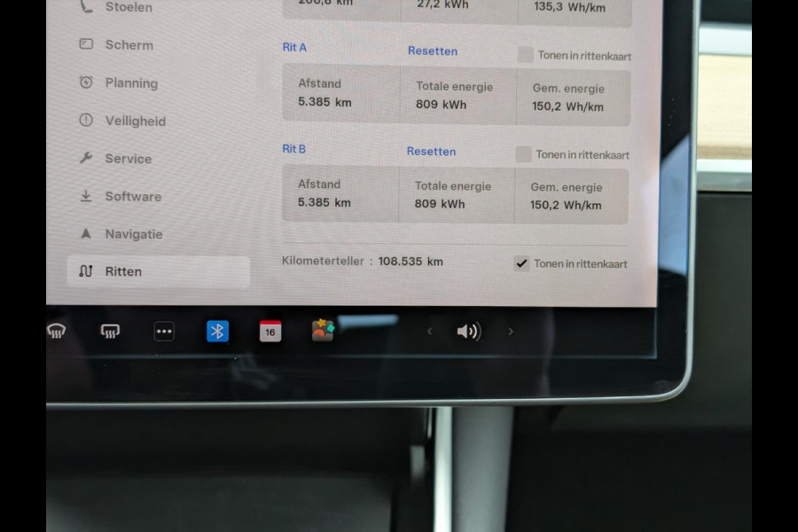Tesla Model 3 Standard RWD Plus 60 kWh PANO LEDER AUTOPILOT
