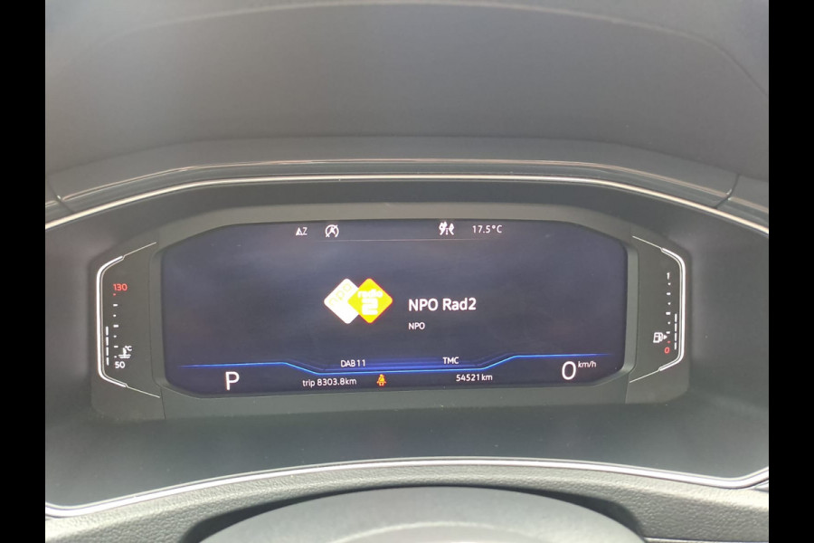 Volkswagen T-Roc 2.0 TSI 190PK 4Motion Sport | R-line | Pano | Navi | App-connect | Trekhaak | Stoelverwarming | Virtual | Camera | Vol |