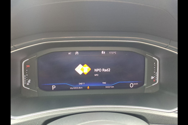 Volkswagen T-Roc 2.0 TSI 190PK 4Motion Sport | R-line | Pano | Navi | App-connect | Trekhaak | Stoelverwarming | Virtual | Camera | Vol |