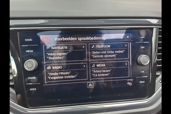Volkswagen T-Roc 2.0 TSI 190PK 4Motion Sport | R-line | Pano | Navi | App-connect | Trekhaak | Stoelverwarming | Virtual | Camera | Vol |