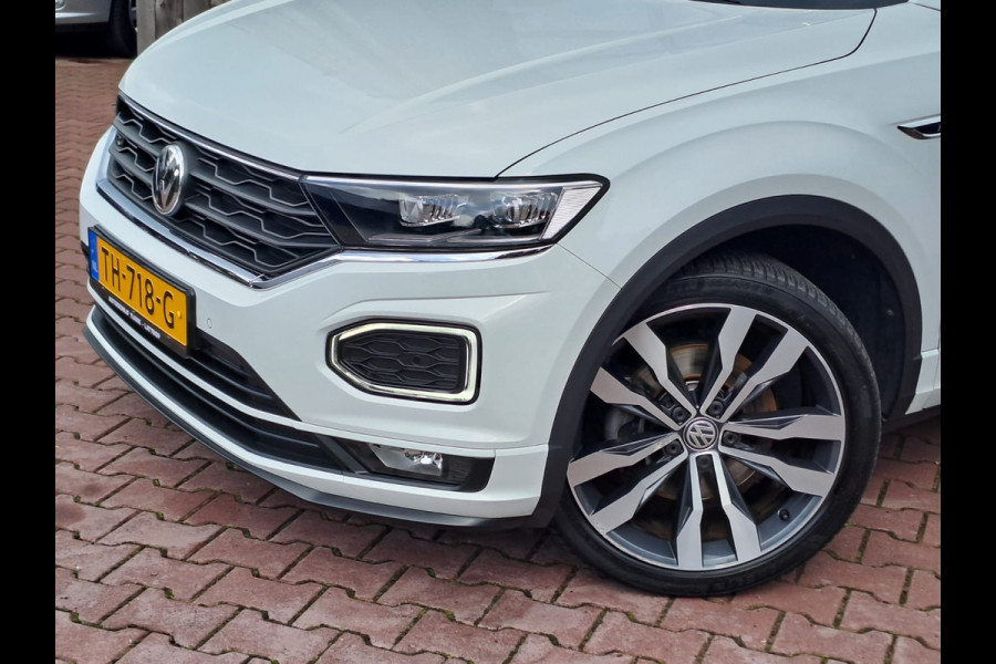 Volkswagen T-Roc 2.0 TSI 190PK 4Motion Sport | R-line | Pano | Navi | App-connect | Trekhaak | Stoelverwarming | Virtual | Camera | Vol |