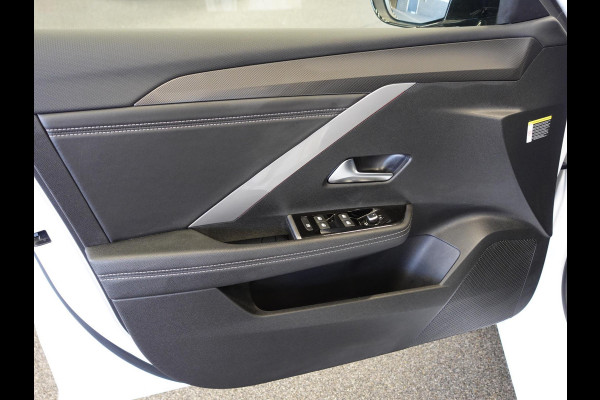 Opel Astra 1.2 130pk GS Line Automaat Opel Astra 1.2 GS Line | Climate control | Adaptive cruise control | LED | Voorstoelen verwarmd | Stuurwiel verwarmd | Achteruitrij camera 360* | Sfeer verlichting | Apple carplay/ Andriod auto