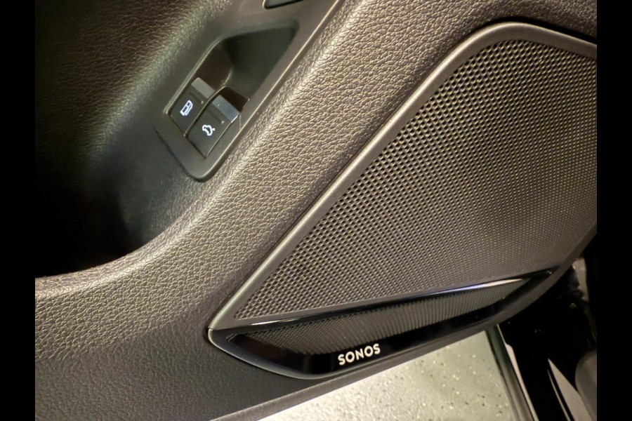 Audi Q3 45 TFSI e S-LINE BLACK-EDITION 20'' PANO/LED/DAB/SFEERVERL/LEDER/STOEL-M/SONOS///