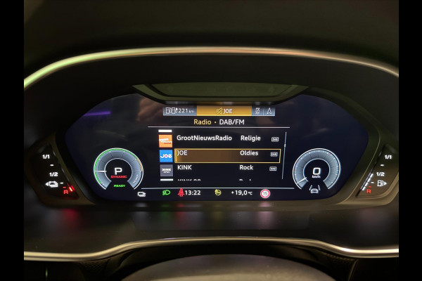 Audi Q3 45 TFSI e S-LINE BLACK-EDITION 20'' PANO/LED/DAB/SFEERVERL/LEDER/STOEL-M/SONOS///