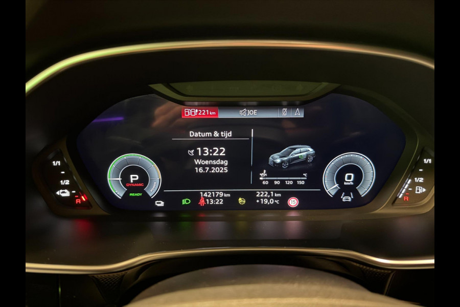 Audi Q3 45 TFSI e S-LINE BLACK-EDITION 20'' PANO/LED/DAB/SFEERVERL/LEDER/STOEL-M/SONOS///