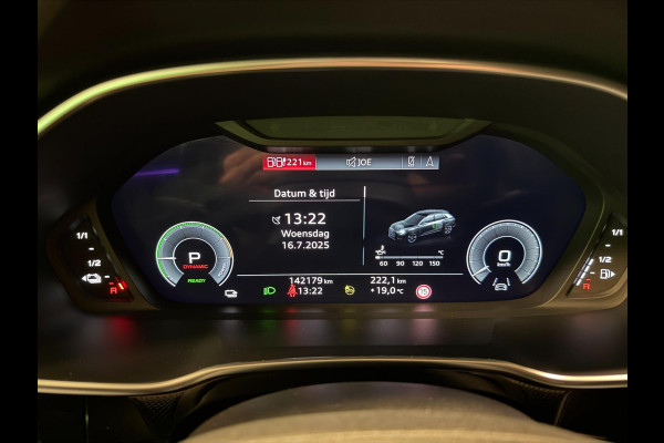 Audi Q3 45 TFSI e S-LINE BLACK-EDITION 20'' PANO/LED/DAB/SFEERVERL/LEDER/STOEL-M/SONOS///