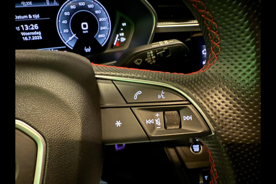 Audi Q3 45 TFSI e S-LINE BLACK-EDITION 20'' PANO/LED/DAB/SFEERVERL/LEDER/STOEL-M/SONOS///