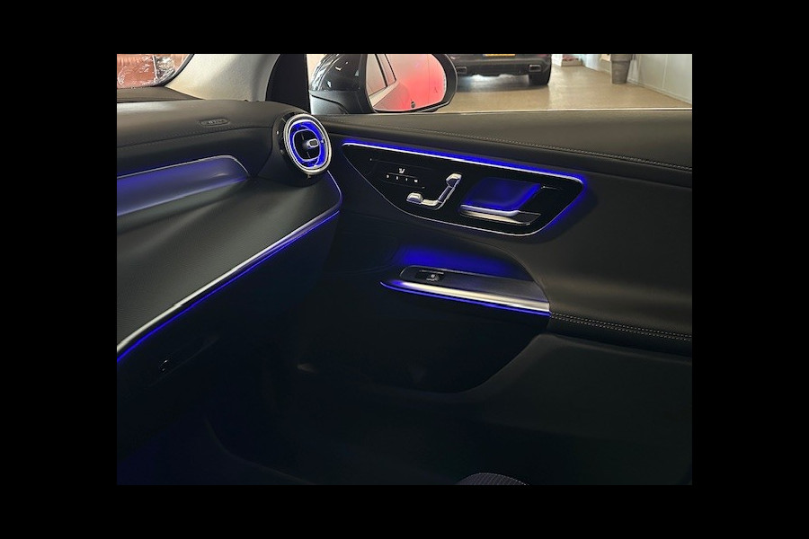 Mercedes-Benz GLC 300e 4 Matic Avantgarde Advanced-DIGITAL LIGHT-MEMORY-DISTRONIC-COMPL.