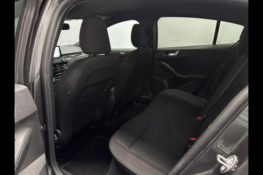 Ford Focus 1.0 EcoBoost ST Line Business