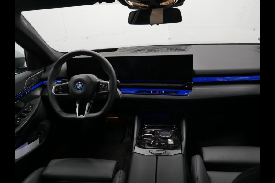BMW i5 xDrive40 M-Sport - Onderstel Prof - Trekhaak - Bowers & Wilkins - Driving Ass Prof