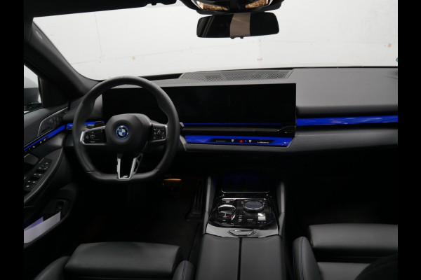 BMW i5 xDrive40 M-Sport - Onderstel Prof - Trekhaak - Bowers & Wilkins - Driving Ass Prof