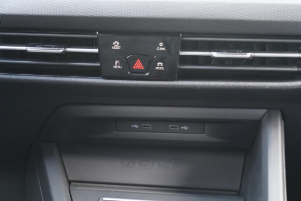 Volkswagen Golf 1.4 eHybrid GTE / Navigatie / Cruise / 18 Inch LMV / Adaptieve Cruise