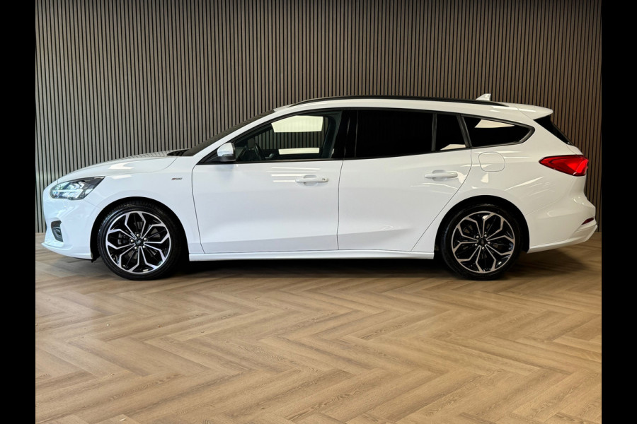 Ford FOCUS Wagon 1.0 EcoBoost ST Line Business NAVIGATIE APPLE CARPLAY AIRCO PDC CRUISE START/STOP LANE-ASSIST KEYLESS-GO
