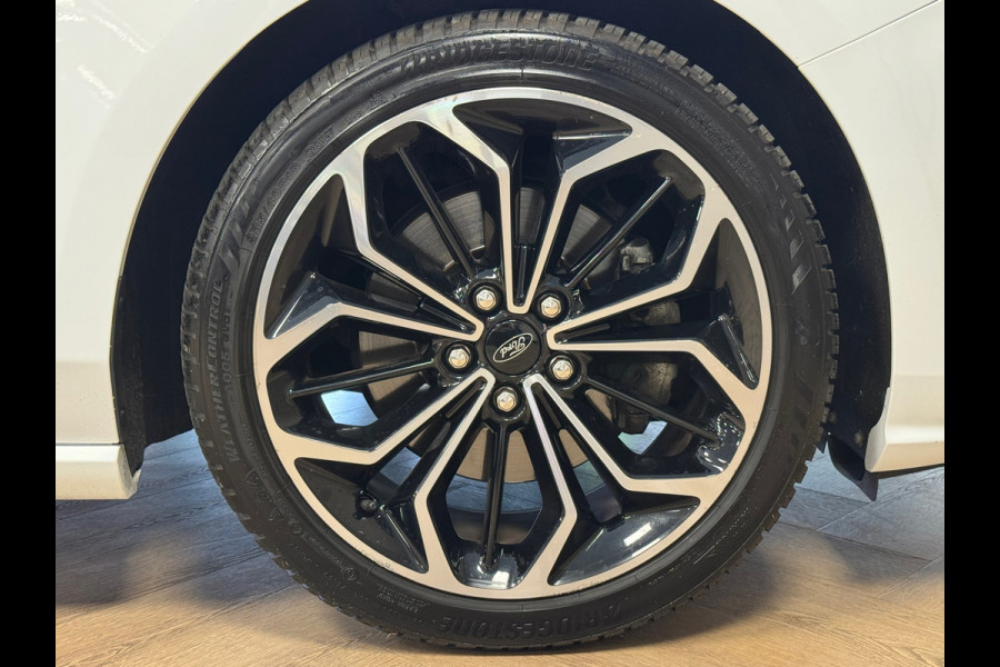 Ford FOCUS Wagon 1.0 EcoBoost ST Line Business NAVIGATIE APPLE CARPLAY AIRCO PDC CRUISE START/STOP LANE-ASSIST KEYLESS-GO