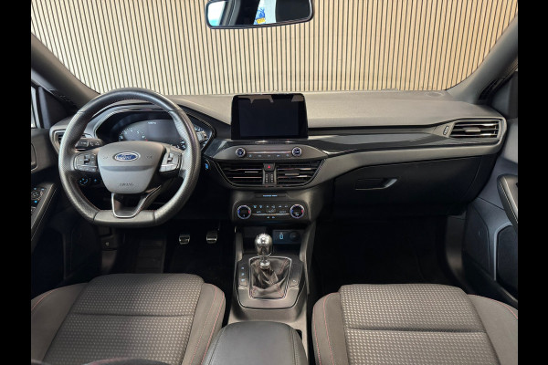 Ford FOCUS Wagon 1.0 EcoBoost ST Line Business NAVIGATIE APPLE CARPLAY AIRCO PDC CRUISE START/STOP LANE-ASSIST KEYLESS-GO