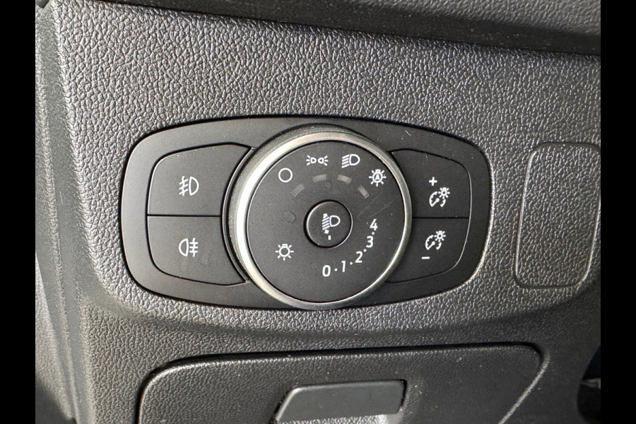Ford FOCUS Wagon 1.0 EcoBoost ST Line Business NAVIGATIE APPLE CARPLAY AIRCO PDC CRUISE START/STOP LANE-ASSIST KEYLESS-GO