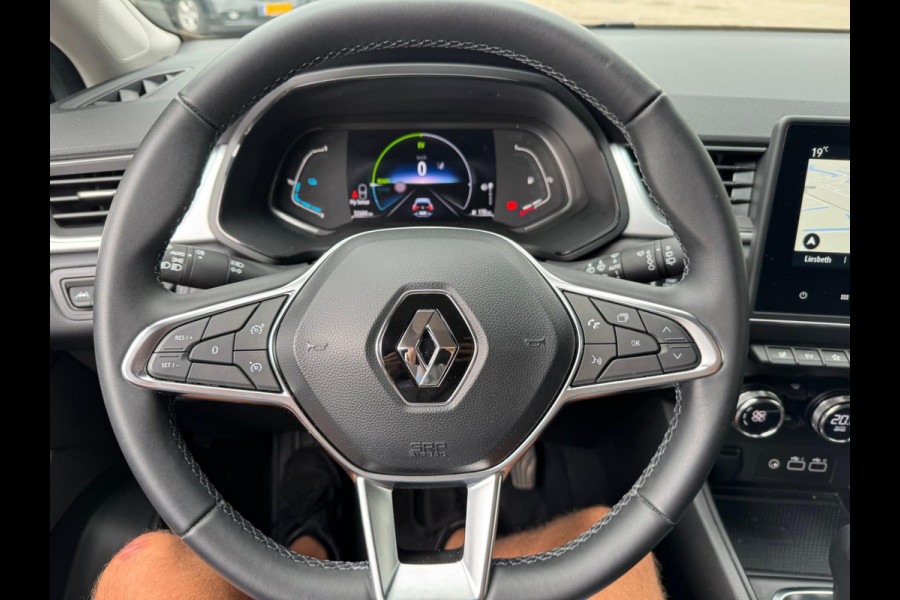 Renault Captur 1.6 E-Tech full hybrid 145 techno Navi / Stoel verwarming / Clima / Full LED