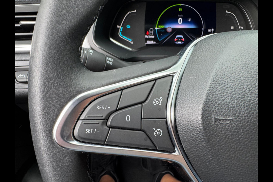 Renault Captur 1.6 E-Tech full hybrid 145 techno Navi / Stoel verwarming / Clima / Full LED