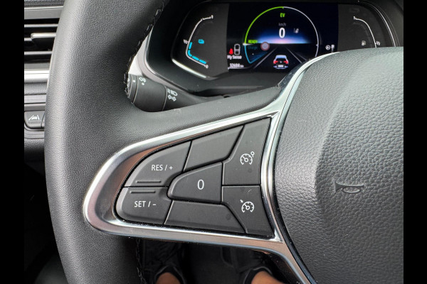 Renault Captur 1.6 E-Tech full hybrid 145 techno Navi / Stoel verwarming / Clima / Full LED