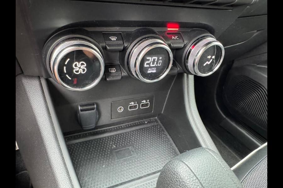 Renault Captur 1.6 E-Tech full hybrid 145 techno Navi / Stoel verwarming / Clima / Full LED