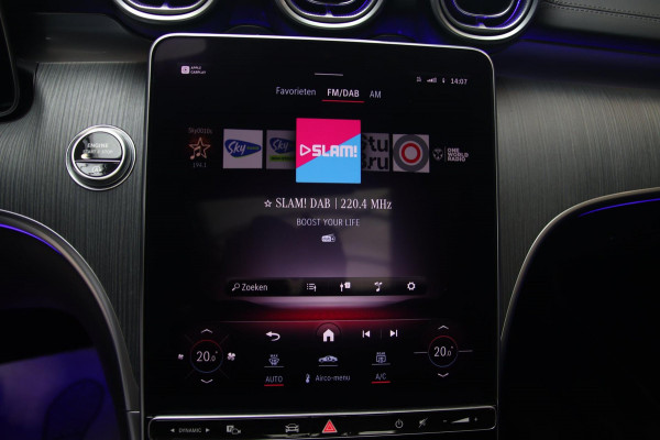 Mercedes-Benz C-Klasse 200 AMG PANO-CAMERA-SFEER-CARPLAY