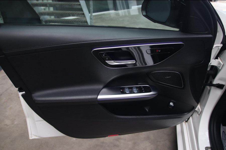 Mercedes-Benz C-Klasse 200 AMG PANO-CAMERA-SFEER-CARPLAY