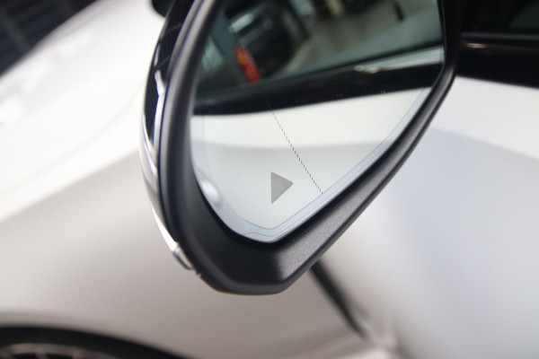 Mercedes-Benz C-Klasse 200 AMG PANO-CAMERA-SFEER-CARPLAY