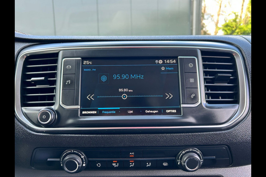 Peugeot Expert 1.5 BlueHDI 102 PK / 1e EIG / 3-ZITS / L2H1 / TREKHAAK / AIRCO / CRUISE / NAVI / SCHUIFDEUR