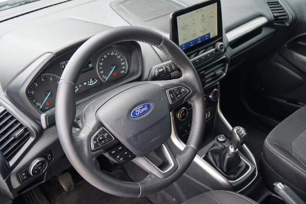 Ford EcoSport 1.0 EcoBoost Titanium + CAMERA / SENSOREN / STOEL, STUURWIEL & VOORRUITVERWARMING