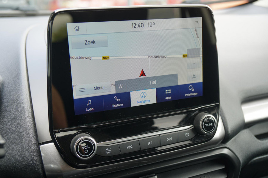 Ford EcoSport 1.0 EcoBoost Titanium + CAMERA / SENSOREN / STOEL, STUURWIEL & VOORRUITVERWARMING