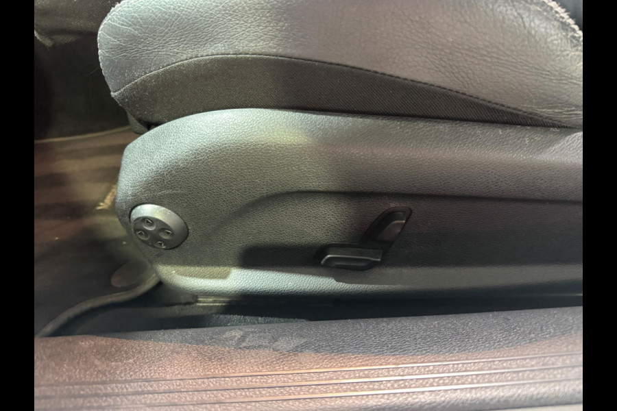 Mercedes-Benz E-Klasse Cabrio 200 Premium Plus | Navi | PDC | Leder | Dodehoek