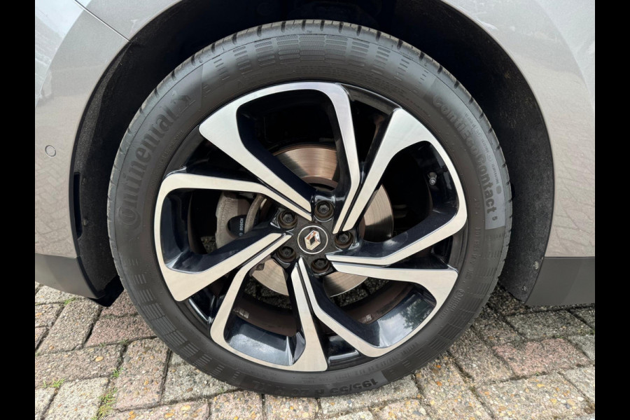 Renault Scénic TCe 140 Bose Sound / Navi / Camera / Massagestoel