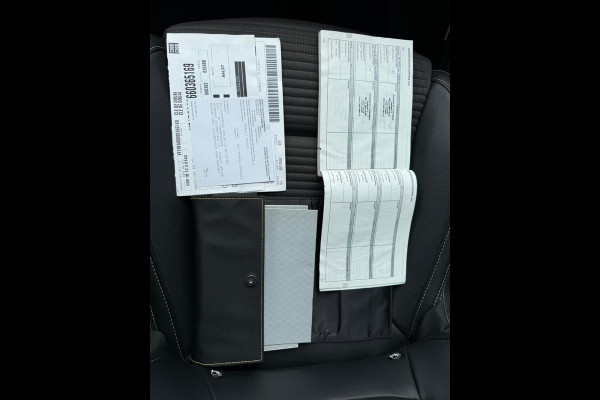 Renault Scénic TCe 140 Bose Sound / Navi / Camera / Massagestoel
