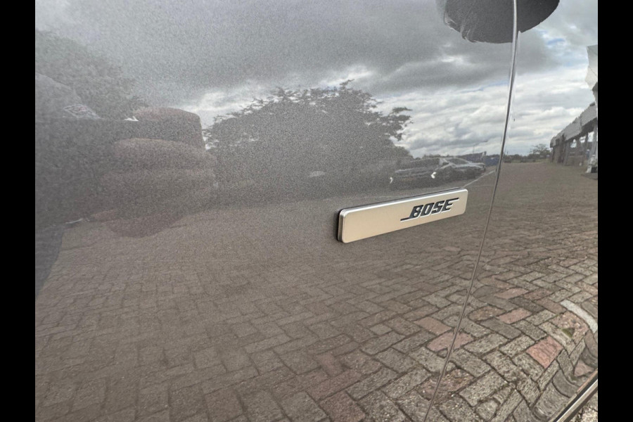 Renault Scénic TCe 140 Bose Sound / Navi / Camera / Massagestoel