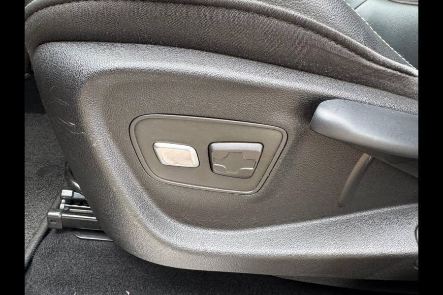 Renault Scénic TCe 140 Bose Sound / Navi / Camera / Massagestoel