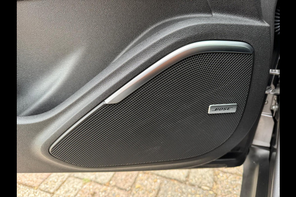 Renault Scénic TCe 140 Bose Sound / Navi / Camera / Massagestoel