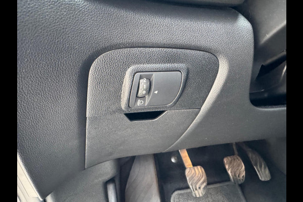 Renault Scénic TCe 140 Bose Sound / Navi / Camera / Massagestoel