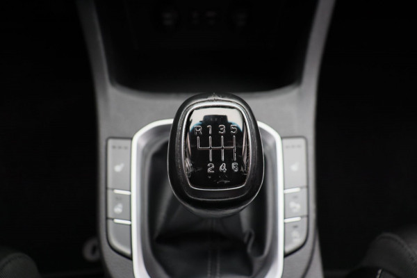 Hyundai i30 Wagon 1.0 T-GDi ComfortLine Apple/Carplay Trekhaak Camera Stoel/stuur Verwaming