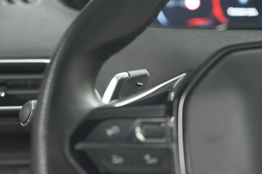 Peugeot 3008 1.6 PureTech 180 GT Line | Camera | Dodehoekdetectie | Adaptieve Cruise Control | Elektronische Kofferklep