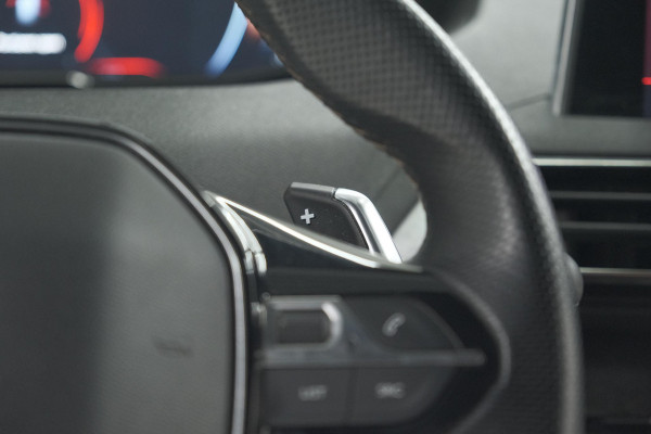 Peugeot 3008 1.6 PureTech 180 GT Line | Camera | Dodehoekdetectie | Adaptieve Cruise Control | Elektronische Kofferklep