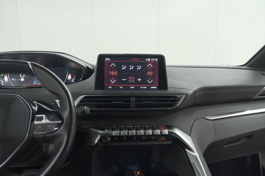 Peugeot 3008 1.6 PureTech 180 GT Line | Camera | Dodehoekdetectie | Adaptieve Cruise Control | Elektronische Kofferklep