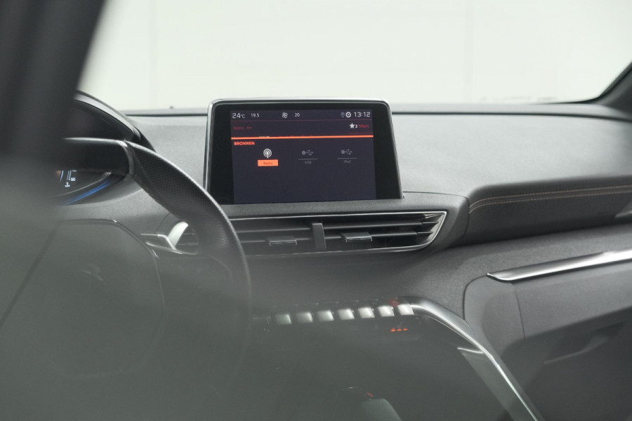 Peugeot 3008 1.6 PureTech 180 GT Line | Camera | Dodehoekdetectie | Adaptieve Cruise Control | Elektronische Kofferklep