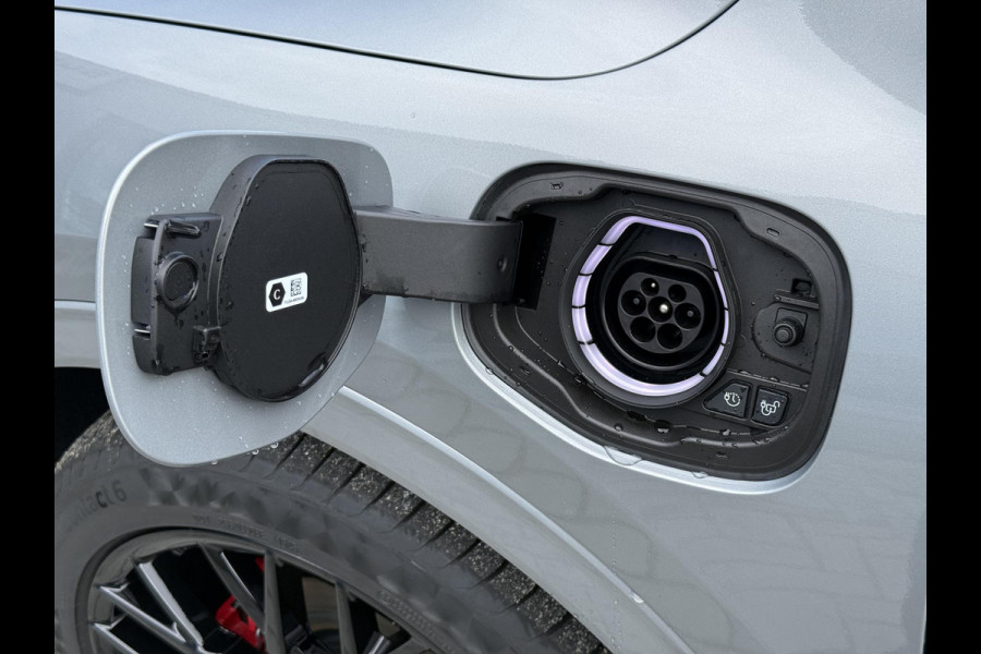 Ford Kuga 2.5 PHEV ST-Line X 243pk | Driver Assistance pack | Matrix LED | Black Package | Wegklapbare Trekhaak | Panoramadak | Winterpack | 2.100kg Trekgewicht