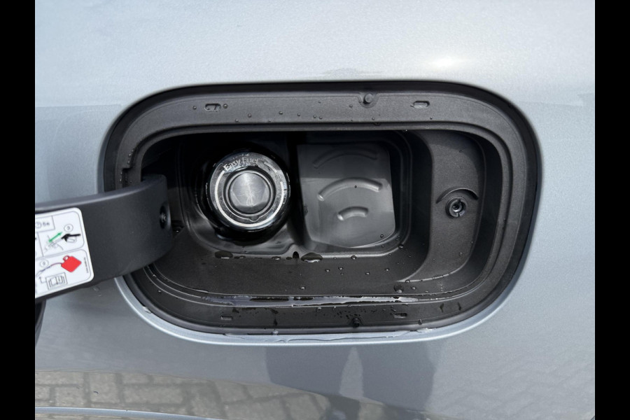 Ford Kuga 2.5 PHEV ST-Line X 243pk | Driver Assistance pack | Matrix LED | Black Package | Wegklapbare Trekhaak | Panoramadak | Winterpack | 2.100kg Trekgewicht