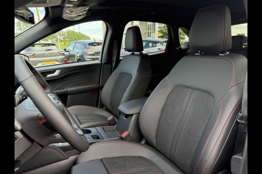 Ford Kuga 2.5 PHEV ST-Line X 243pk | Driver Assistance pack | Matrix LED | Black Package | Wegklapbare Trekhaak | Panoramadak | Winterpack | 2.100kg Trekgewicht