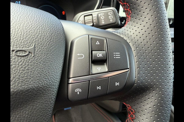 Ford Kuga 2.5 PHEV ST-Line X 243pk | Driver Assistance pack | Matrix LED | Black Package | Wegklapbare Trekhaak | Panoramadak | Winterpack | 2.100kg Trekgewicht