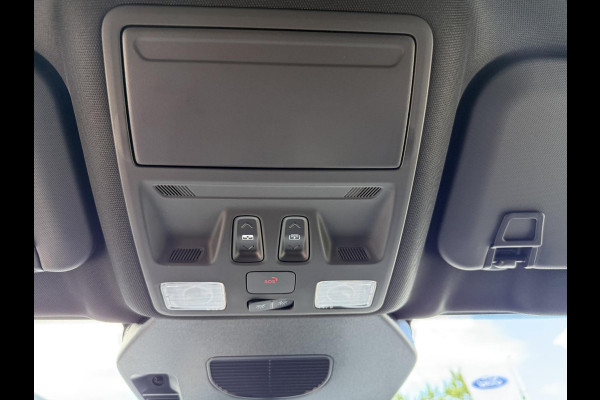 Ford Kuga 2.5 PHEV ST-Line X 243pk | Driver Assistance pack | Matrix LED | Black Package | Wegklapbare Trekhaak | Panoramadak | Winterpack | 2.100kg Trekgewicht